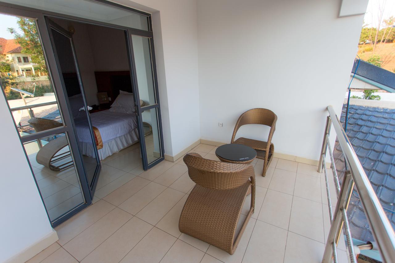 Orient Park Hotel Kigali Exterior foto