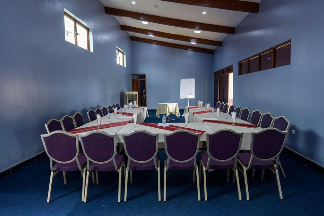Orient Park Hotel Kigali Exterior foto