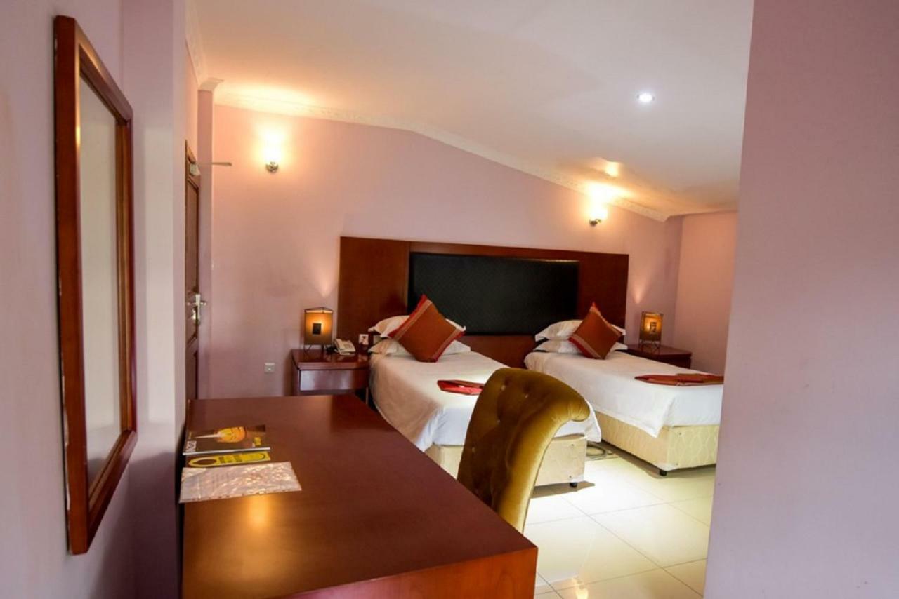 Orient Park Hotel Kigali Exterior foto